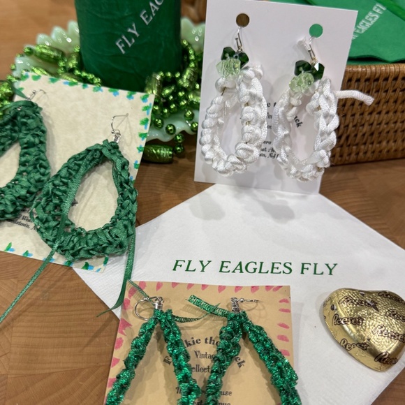 Fly Eagles Fly hand crafted earrings - Picture 11 of 13
